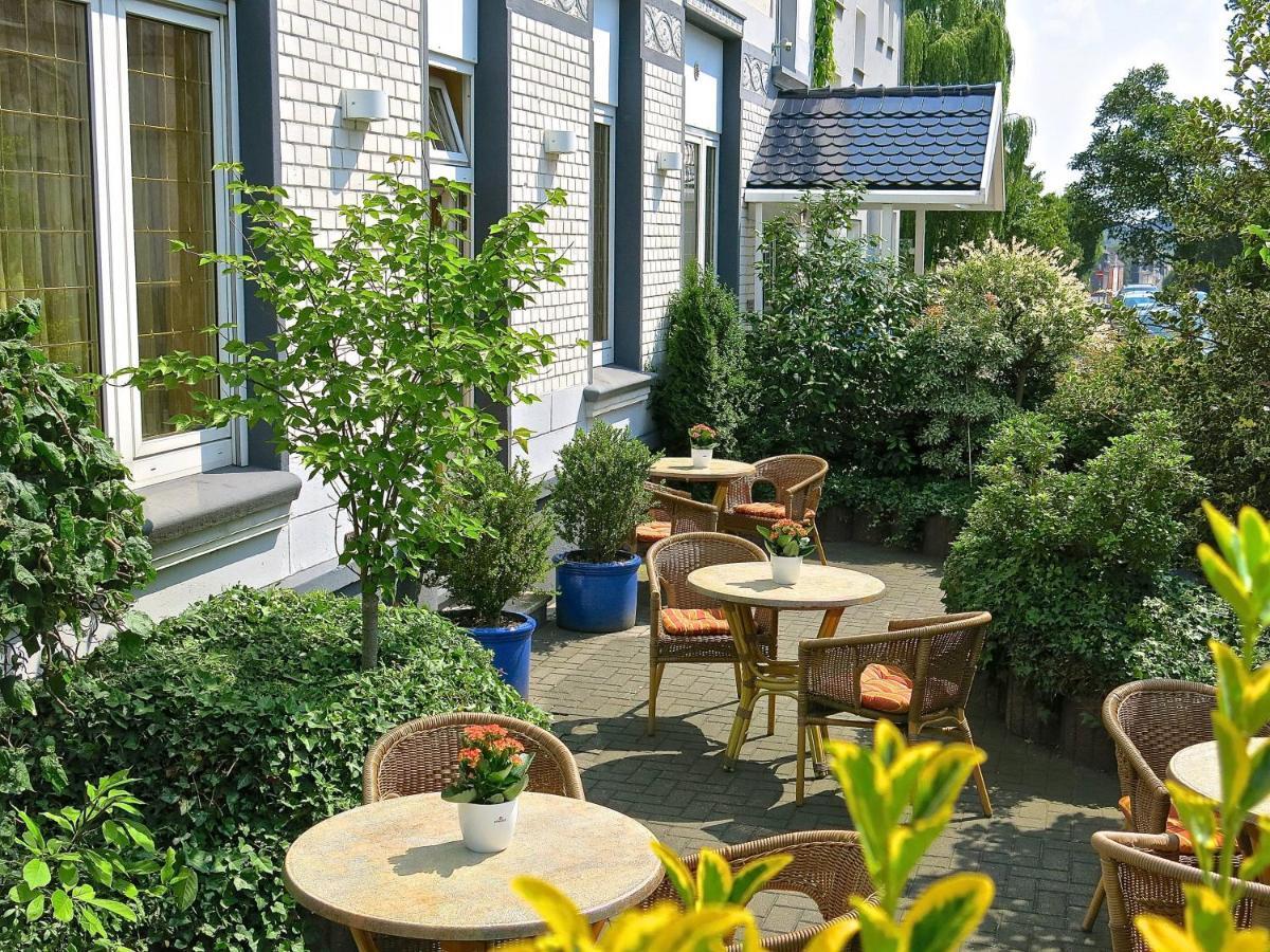 Ambient Hotel Zum Schwan Gelsenkirchen Exterior photo